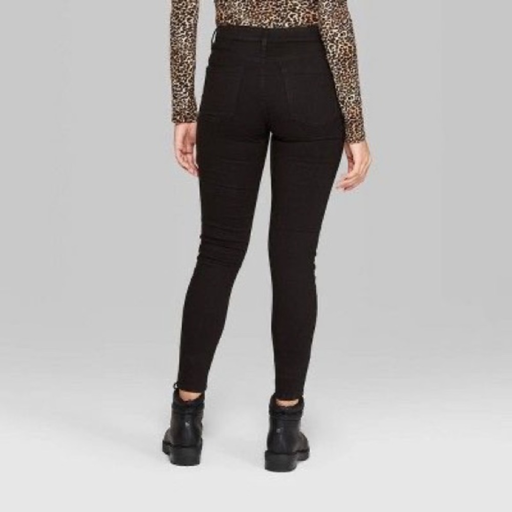 High Rise Black Skinny Jean
